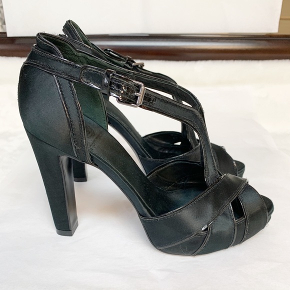 Tory Burch Strap Block Heels Size: 9 - Picture 6 of 11